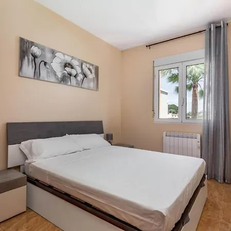 Villa Charming 4-bed In Denia
