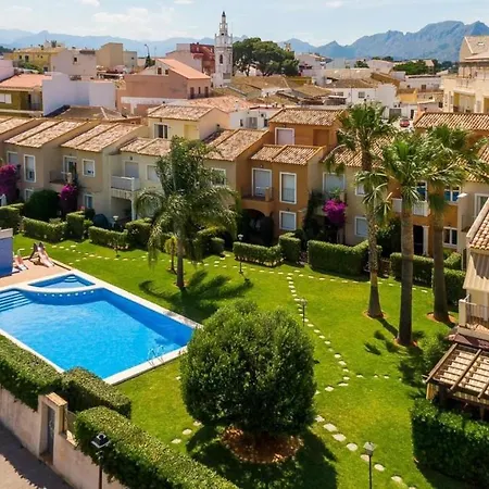Villa Charming 4-bed In Denia